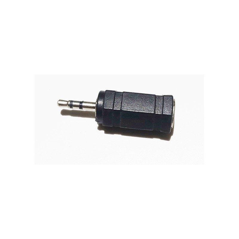 Adaptateur jack mâle 2.5 / jack femelle 3.5 stéréo