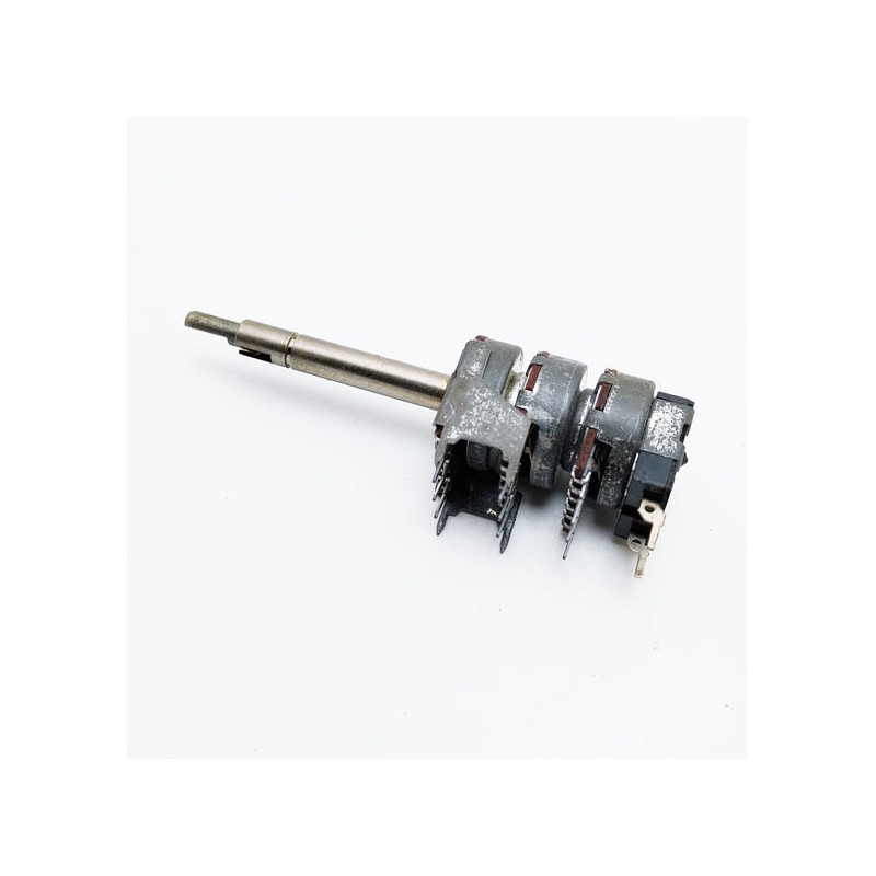 Potentiomètre stéréo 2x47k B + 10KA avec interrupteur