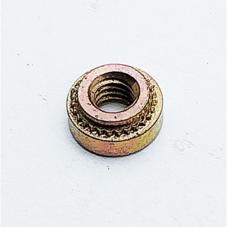 Ecrou 4mm à sertir (lot 10p)